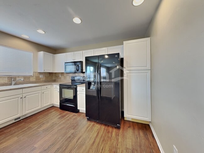 Photo - 2002 Springside Dr