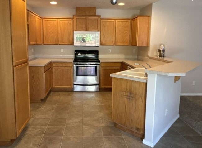 Photo - 3Bd/2Ba Single Story Home - Available to V...