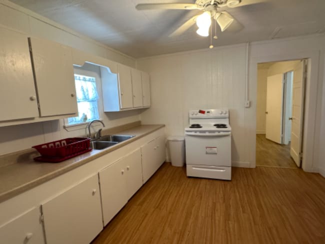 Photo - 511 St John St