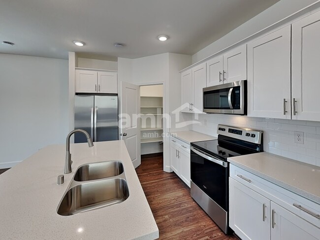 Photo - 9146 Taft Point Ct