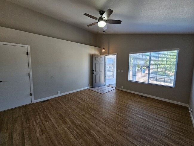 Photo - 3 Bed 3 Bath House in 80923!!