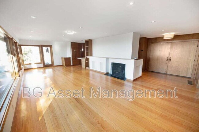 Photo - 1411 Arlington Blvd