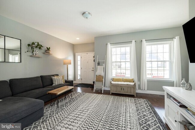Photo - 419 South St Townhome