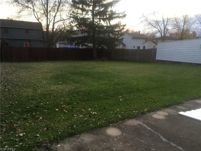 Photo - 16300 Corkhill Rd