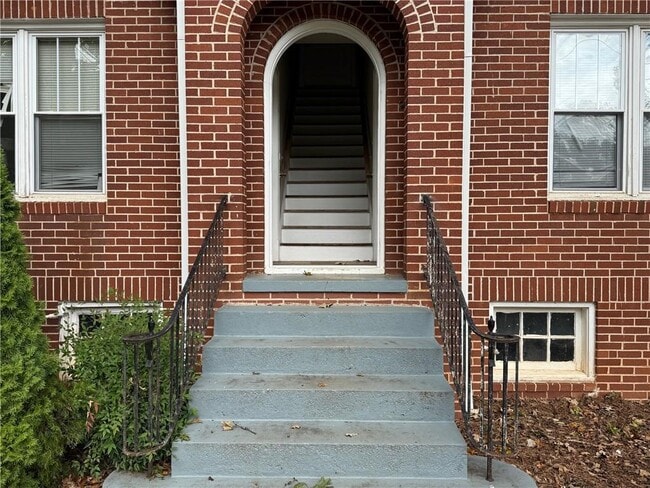 Photo - 300 Forrest Ave