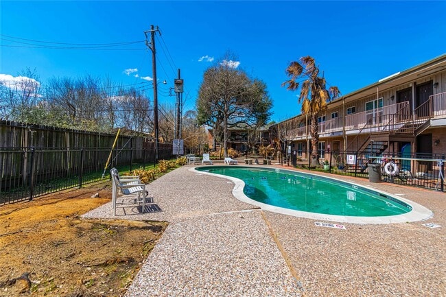 Building Photo - 8110 Albacore Dr Unit True