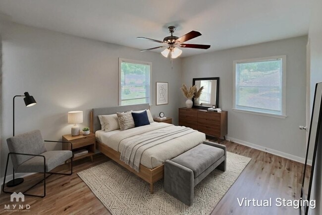 Photo - 2405 Longleaf Dr