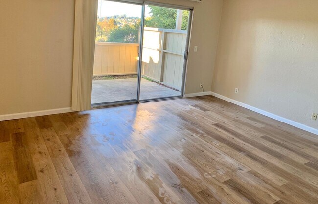 Photo - 2 Bed 1 Bath Condo in El Sobrante -- COMIN... Unidad 1