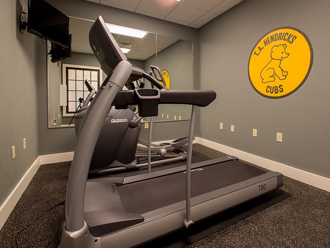 Photo - Hendricks Pointe Apts