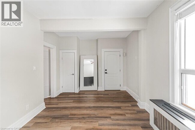 Photo - 126 Florence St