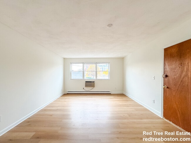 Photo - 11 Hodges Ave Unit 6