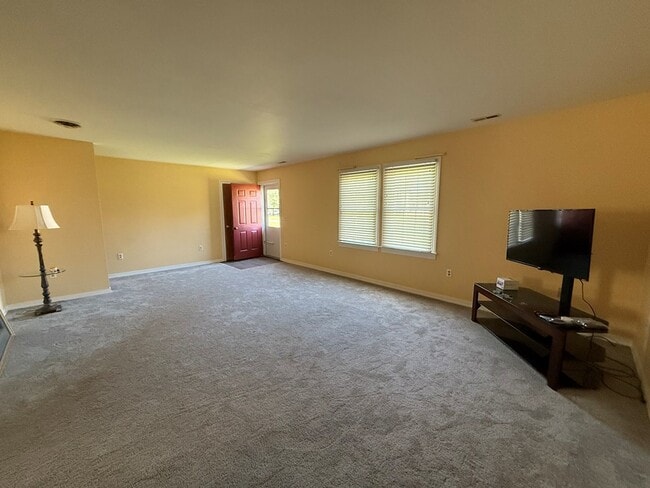 Photo - 12 Nelson Dr