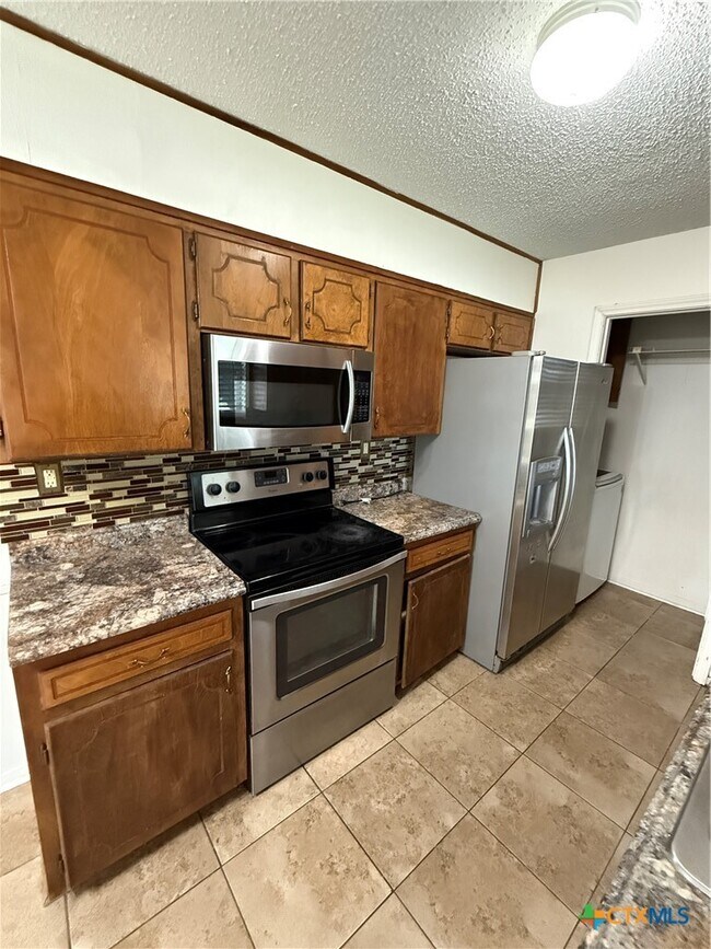 Photo - 2401 Ridglea Ct