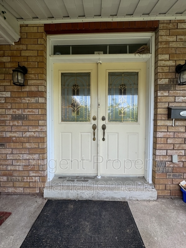 Photo - 1537 Ravenwood Dr