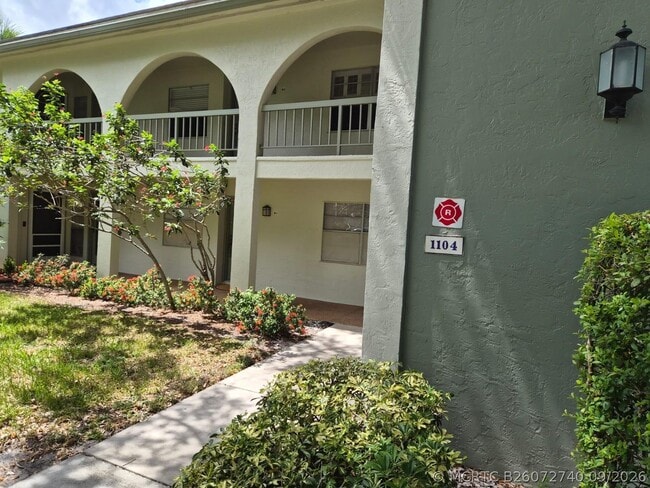 Building Photo - 1104 Bahama Bend Unit A1