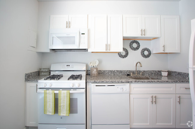 Interior Photo - Newport Crossing Townhomes