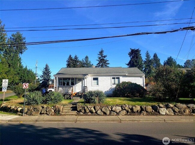 4Bd/1Ba SeaTac House - 4Bd/1Ba SeaTac House