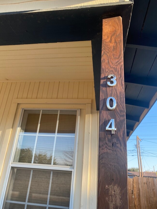 Photo - 304 E 31st St Unit 304