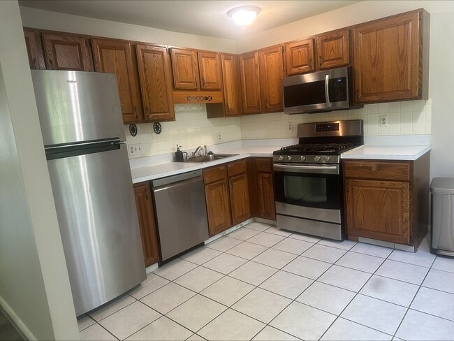 Photo - 21 Fernview Ave Unit 9