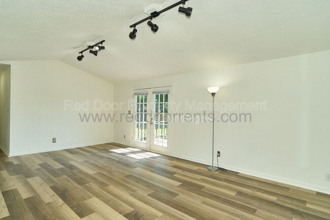 Photo - 5422 Greenfield Ave
