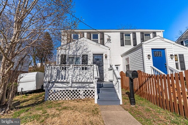 Building Photo - 2722 Jefferson Dr