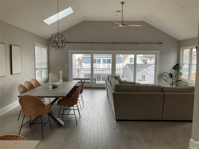 Photo - 33 Pennsylvania Ave