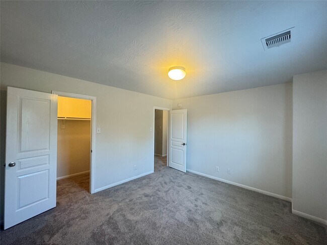 Photo - 8107 Gran Villa Dr