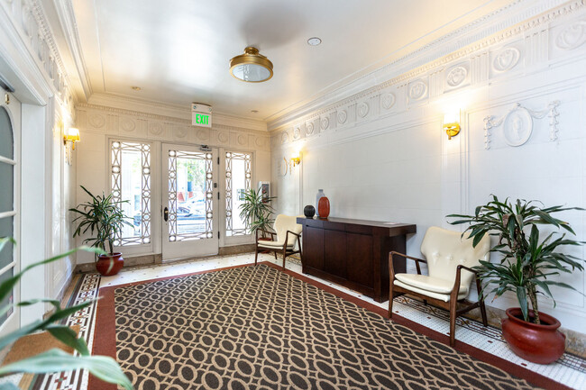 Photo - 2730 Sacramento