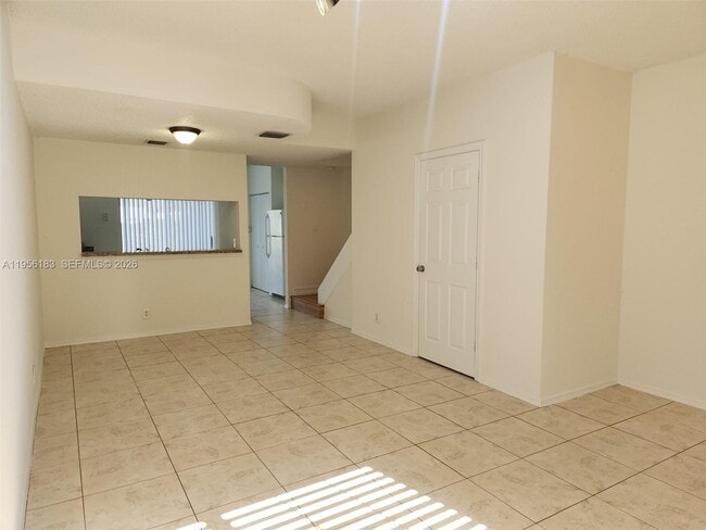 Photo - 289 Duval Ct