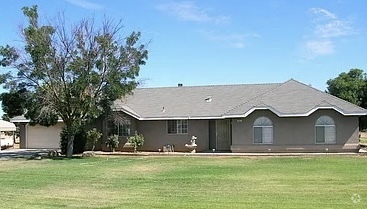 Building Photo - 24947 Tropical Dr Rental
