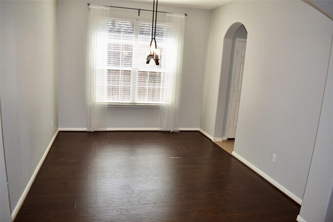 Photo - 21559 Kings Bend Dr