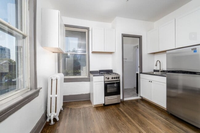 Photo - 24 Smith St Unit 2R