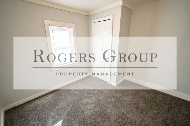 Photo - 525 Hatch St