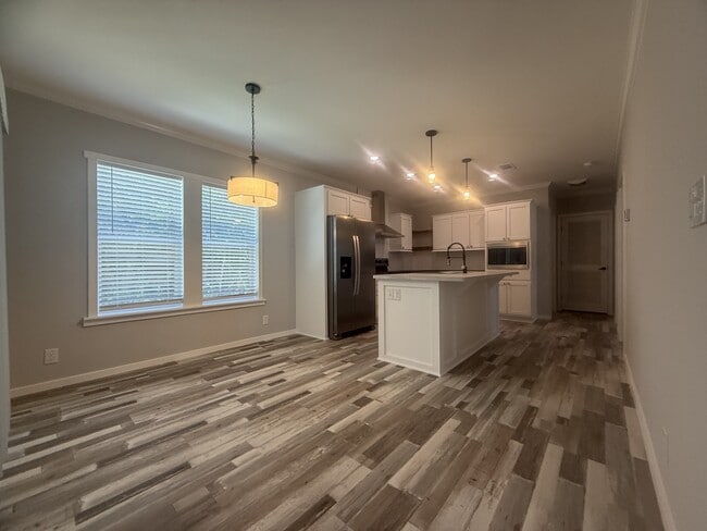 Photo - 5657 Camelford Ct