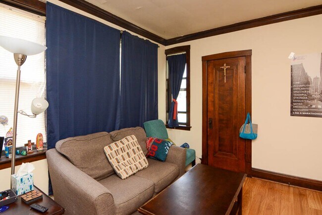 Photo - 3621 N Paulina St Unidad J04P