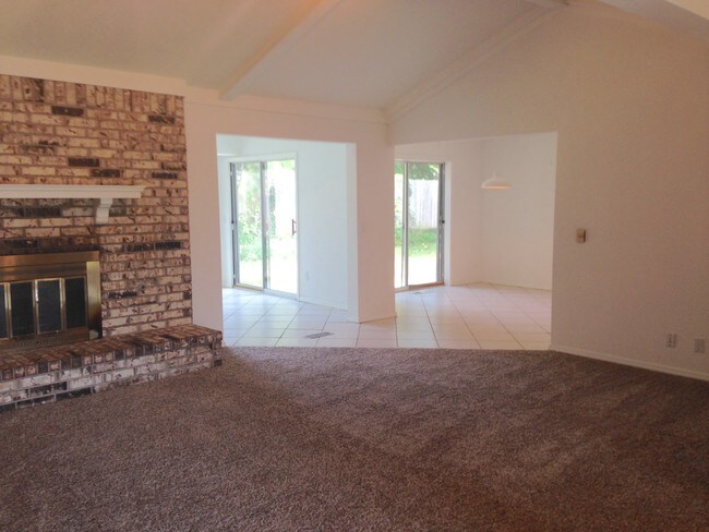 Photo - 3220 Cove Hollow Ct