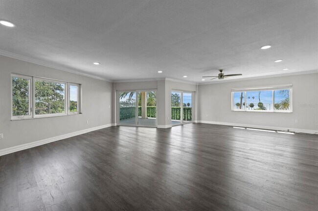 Photo - 1200 N Shore Dr NE Unidad 312
