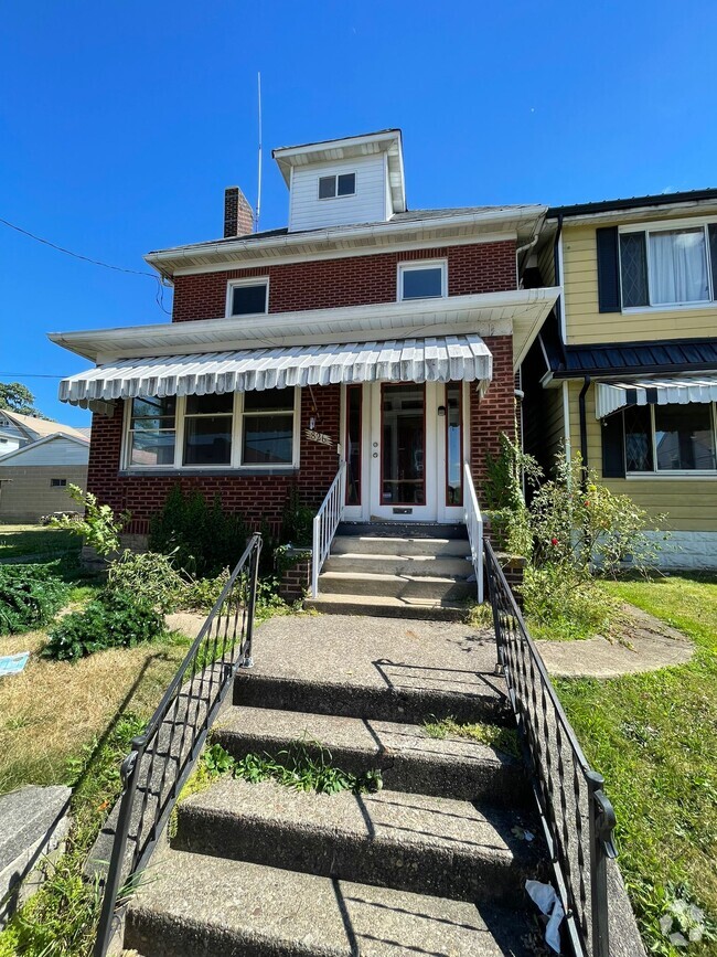 Building Photo - 826 North St Rental