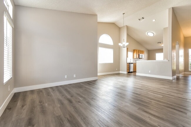 Photo - 5520 Red Sun Dr