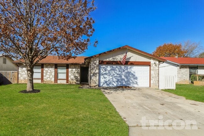 Building Photo - 827 Thornedike Dr