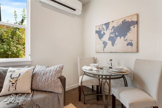 Photo - Montavilla 80