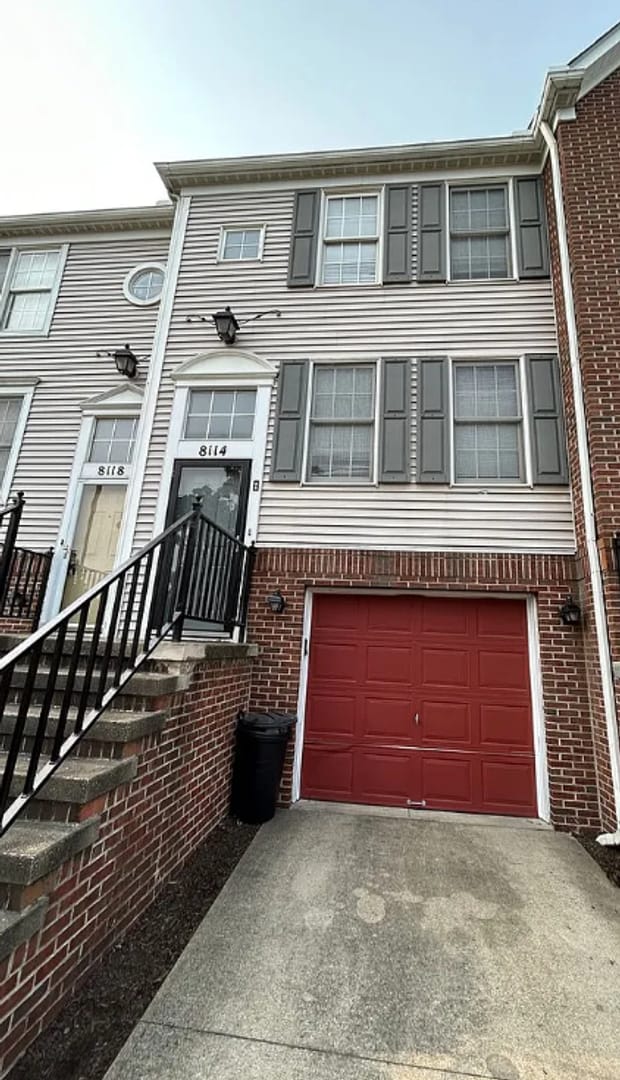 Building Photo - Single Family Home 2 beds 1 bath Available Now!