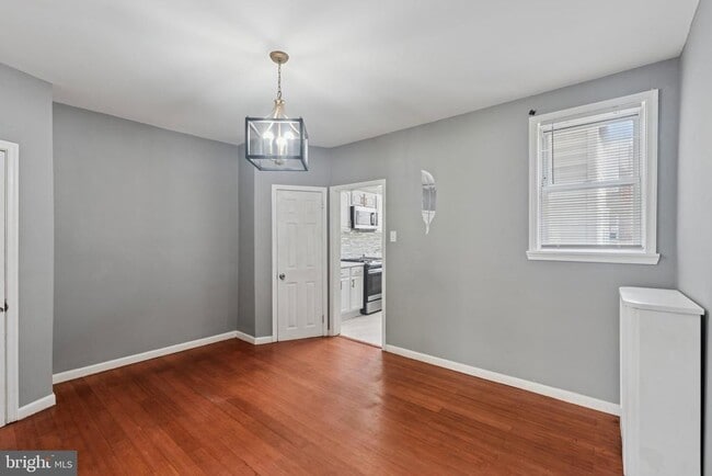 Photo - 922 Granite St