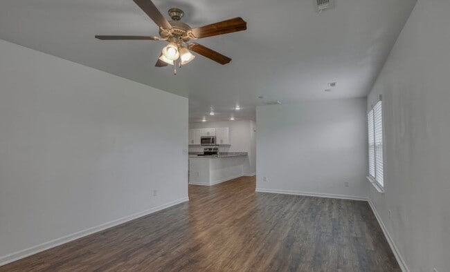 424-426 Alex Jordan Dr