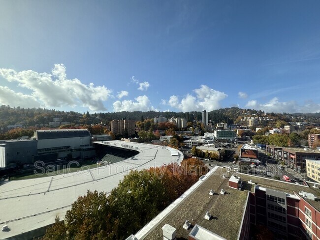 Photo - 1926 W Burnside St Unidad #1410