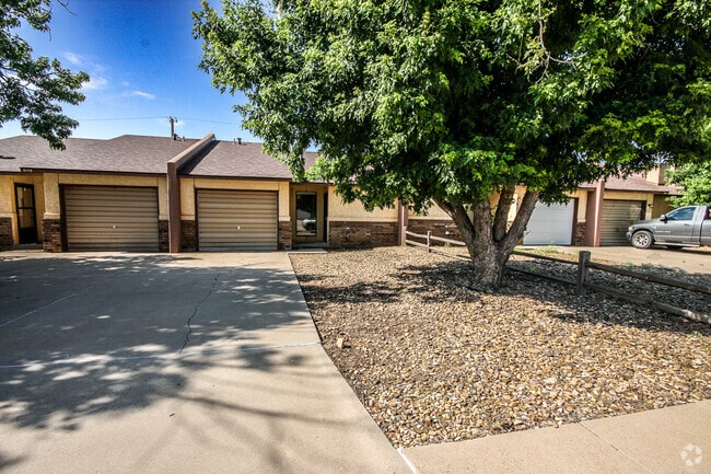 Building Photo - 811 Stanton Pl Rental