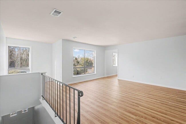 Photo - 66 Banner Ct