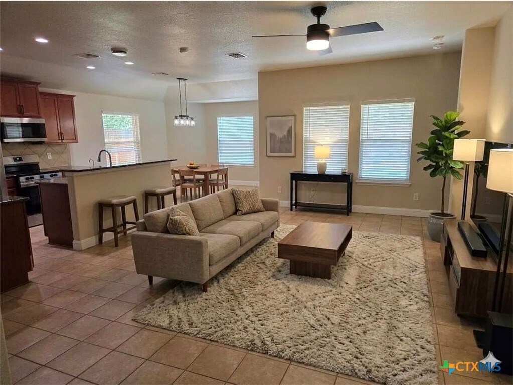 Photo - 5202 Dauphin Dr