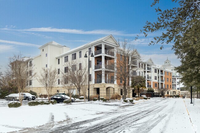 Photo - Tanner's Landing Apartments