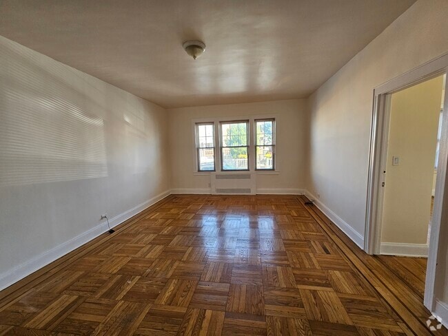 Building Photo - 8718 31st Ave Unit 2 BR/1 BA Rental